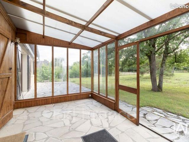 Maison familiale 5 pièces 177 m²