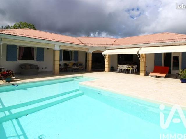 Maison familiale 5 pièces 185 m²