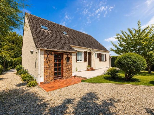 Maison familiale 5 pièces – 112 m² sur terrain de 1 012 m²