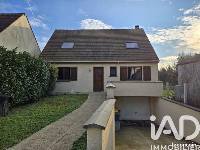 Maison familiale 5 pièces 121 m²