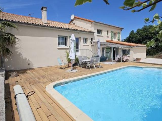 Maison familiale 5 pièces 135 m²