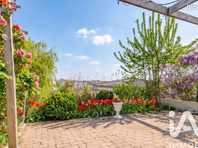 Maison familiale 5 pièces 135 m²