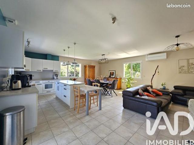Maison familiale 5 pièces 138 m²