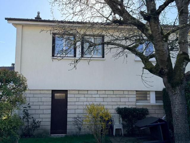 Maison familiale 5 pièces 86 m², située à Taverny, Quartier Mermoz Les Ecouardes