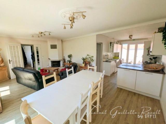 Maison familiale 6 pièces avec 5 chambres sur terrain de 480 m²