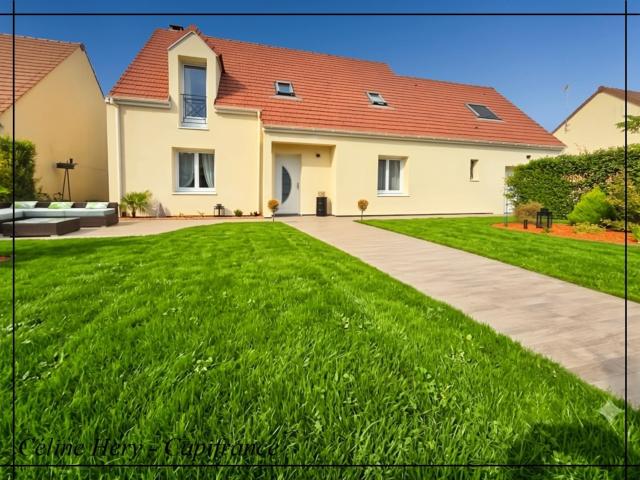 Maison familiale 6 pièces DPE A HANCHES 28