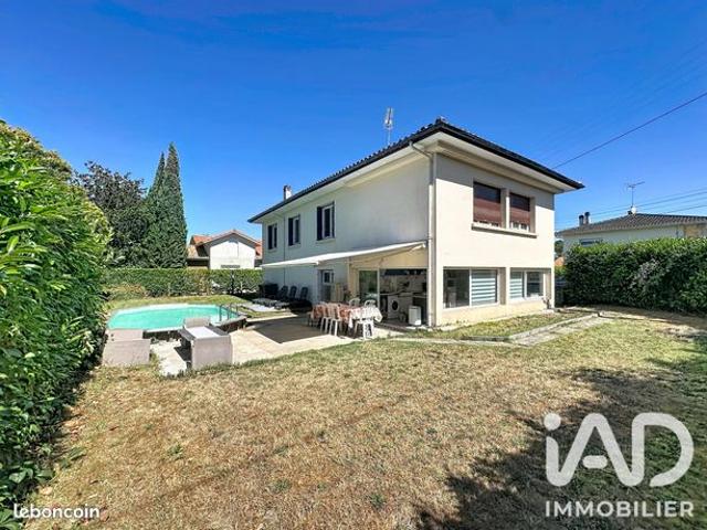 Maison familiale 6 pièces 140 m²
