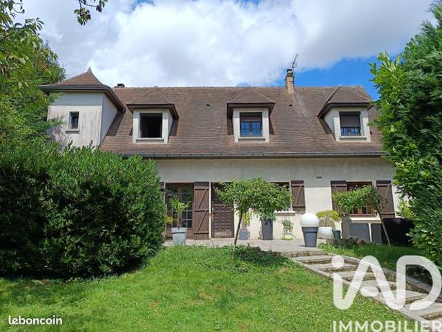 Maison familiale 6 pièces 144 m²