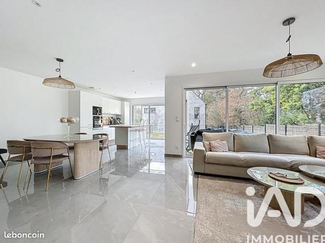 Maison familiale 6 pièces 145 m²