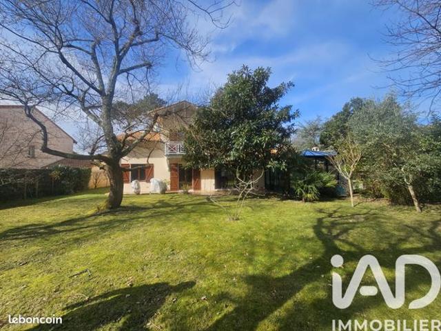 Maison familiale 6 pièces 146 m²