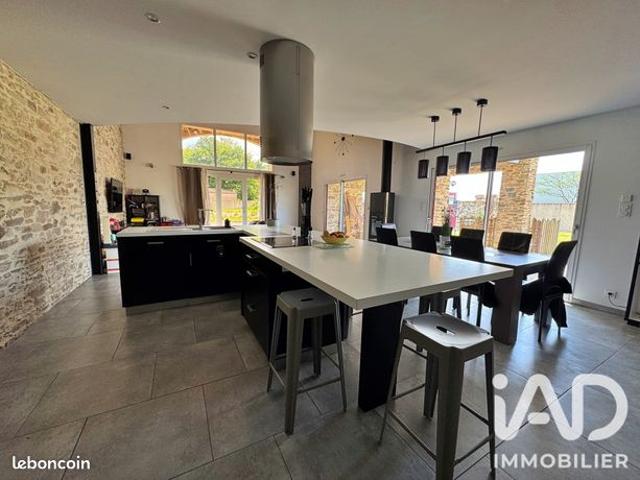 Maison familiale 6 pièces 148 m²