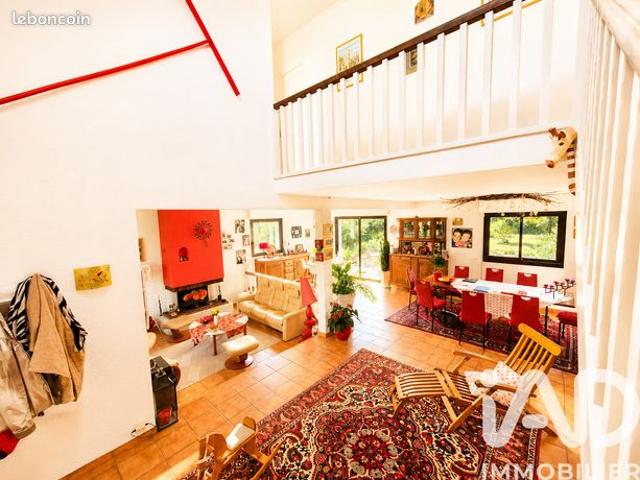Maison familiale 6 pièces 150 m²