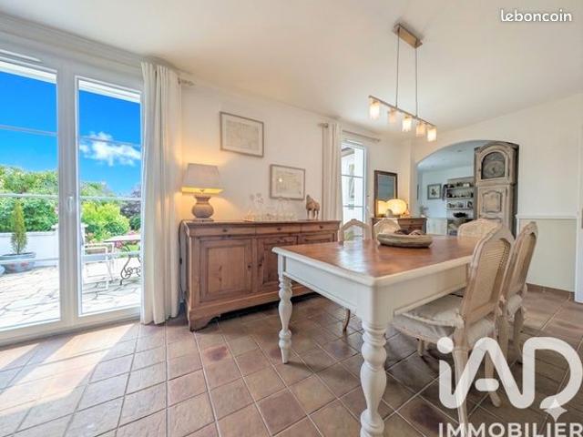 Maison familiale 6 pièces 152 m²