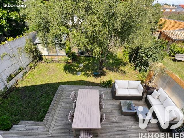 Maison familiale 6 pièces 155 m²
