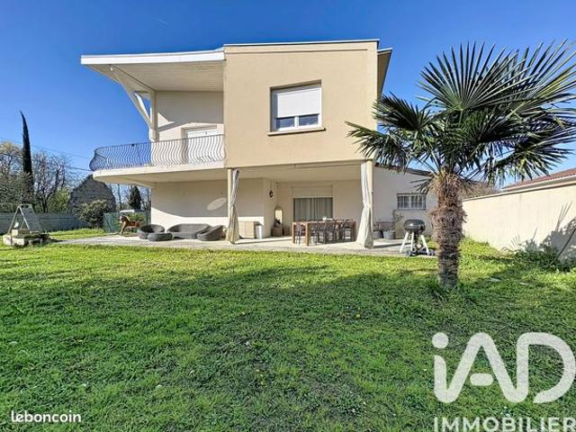 Maison familiale 6 pièces 155 m²