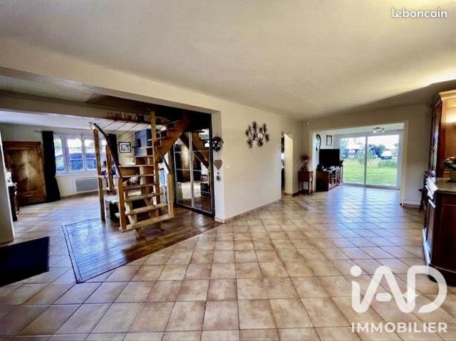 Maison familiale 6 pièces 160 m²