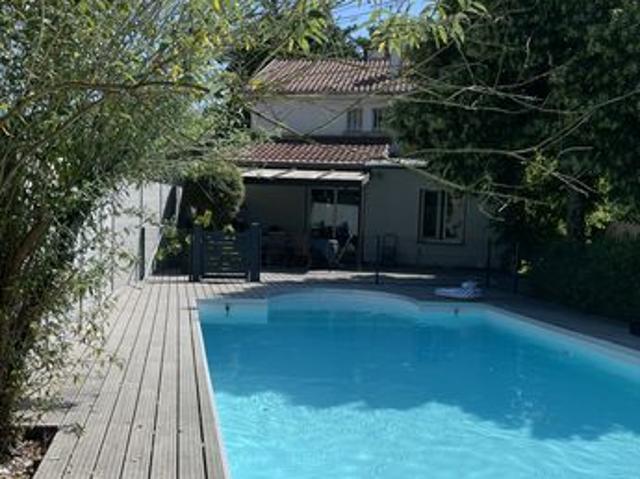 Maison familiale 6 pièces 170 m²