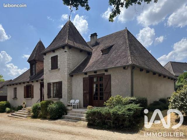 Maison familiale 6 pièces 183 m²