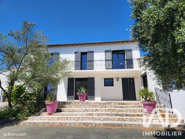 Maison familiale 6 pièces 182 m²