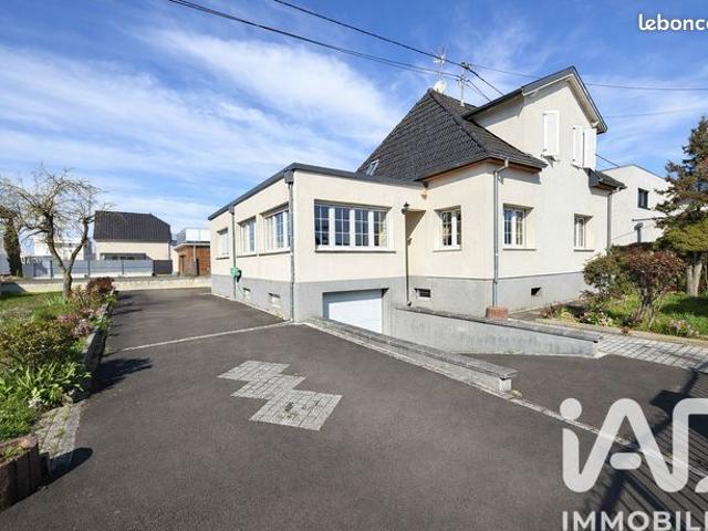 Maison familiale 6 pièces 197 m²