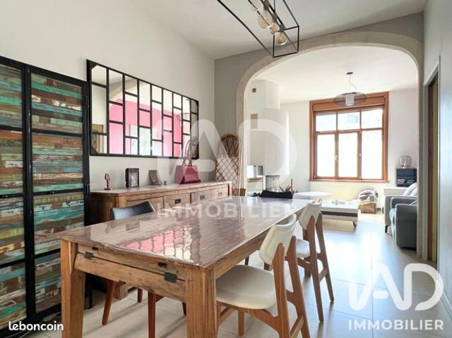 Maison familiale 6 pièces 121 m²