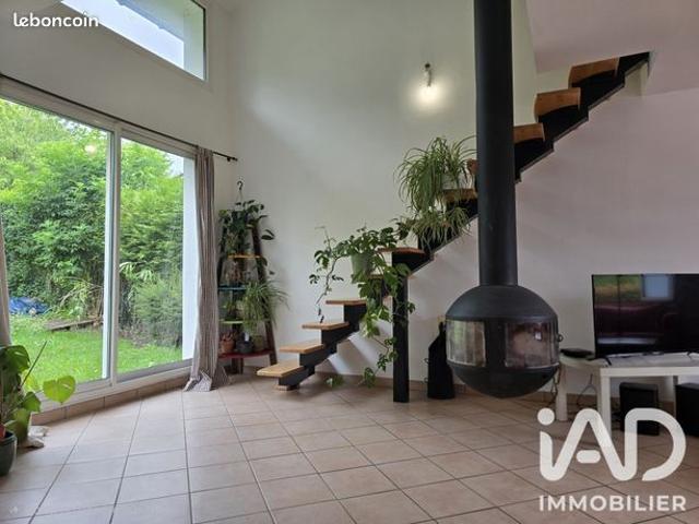Maison familiale 6 pièces 133 m²