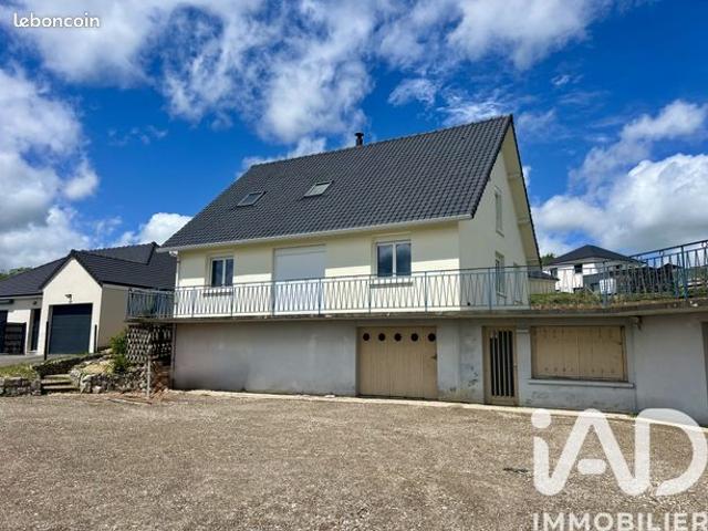 Maison familiale 6 pièces 131 m²
