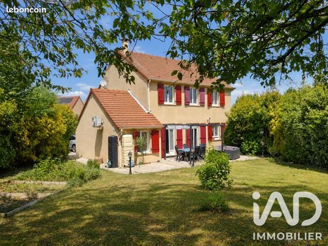 Maison familiale 6 pièces 132 m²