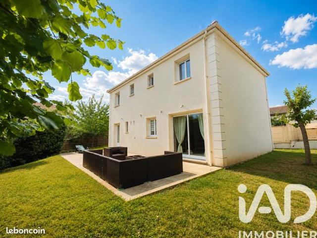 Maison familiale 6 pièces 132 m²