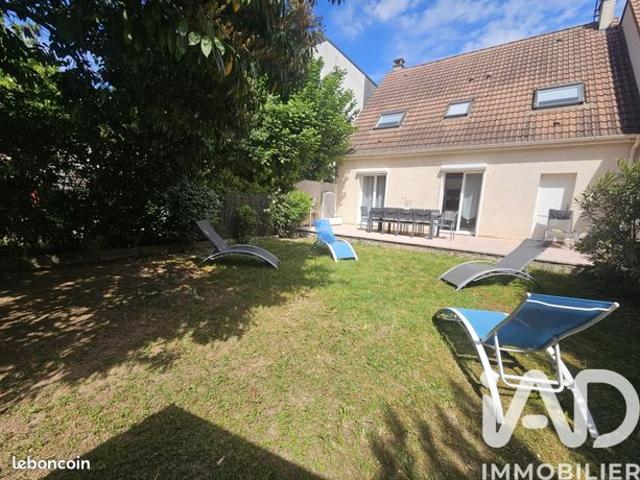 Maison familiale 6 pièces 136 m²
