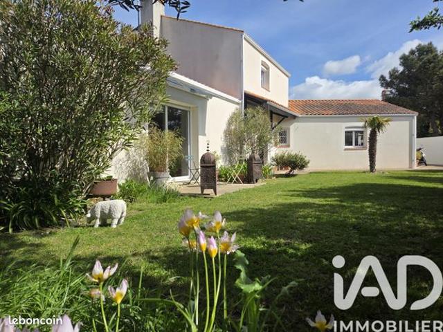 Maison familiale 6 pièces 255 m²
