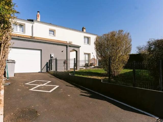 Maison familiale 7 pièces Fèves