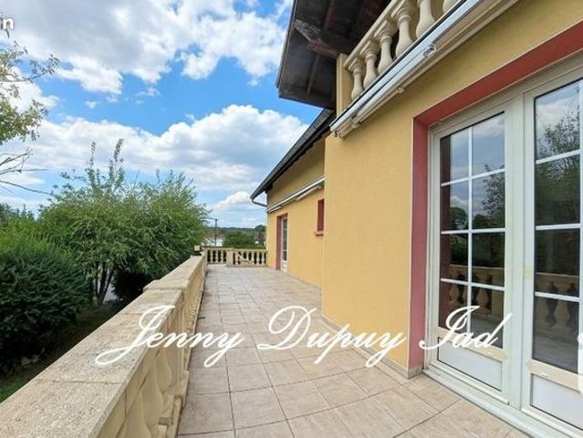 Maison familiale 7 pièces 140 m²
