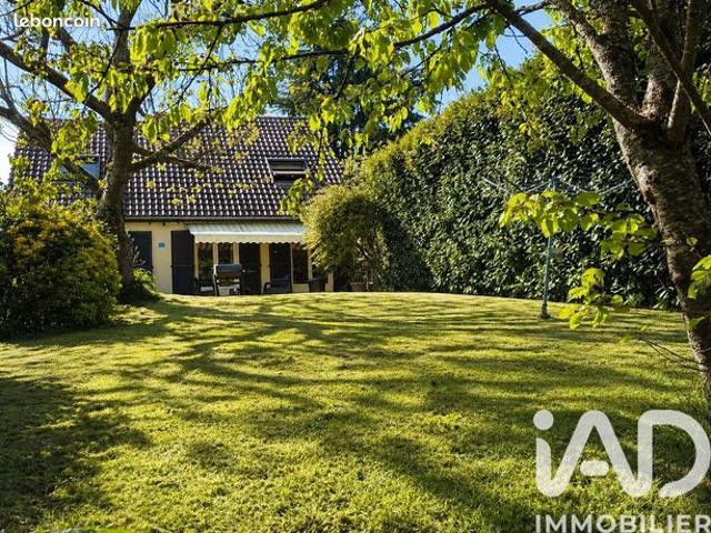 Maison familiale 7 pièces 144 m²