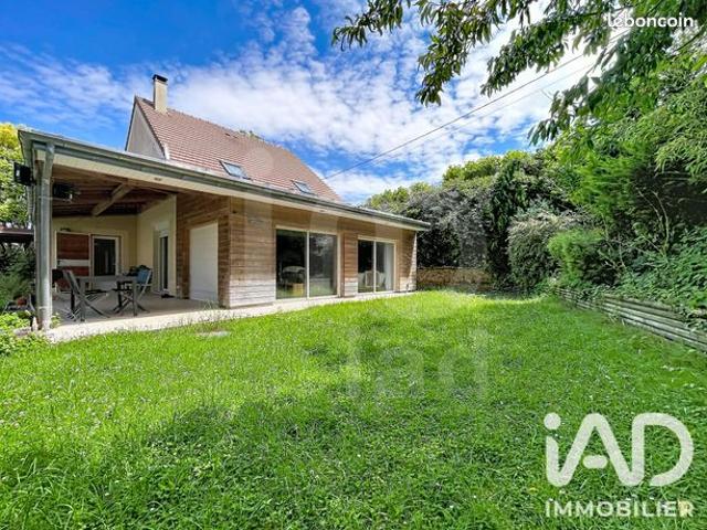 Maison familiale 7 pièces 144 m²