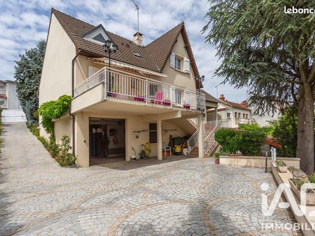 Maison familiale 7 pièces 146 m²