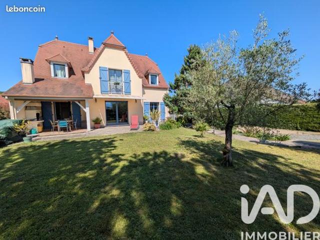 Maison familiale 7 pièces 150 m²