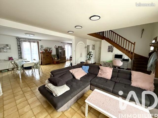 Maison familiale 7 pièces 155 m²