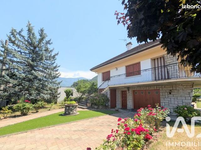 Maison familiale 7 pièces 158 m²