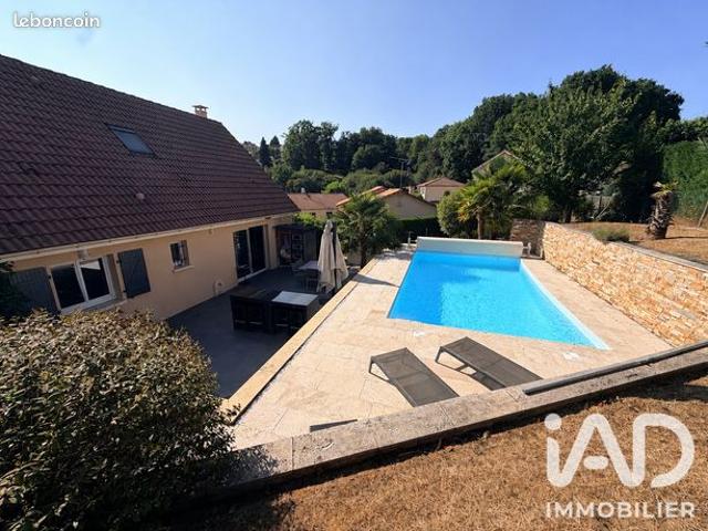 Maison familiale 7 pièces 161 m²