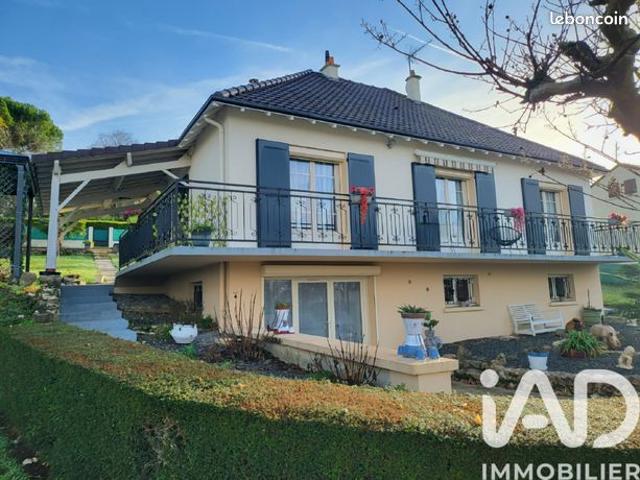 Maison familiale 7 pièces 162 m²