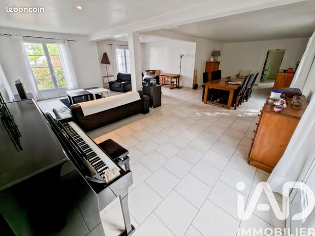 Maison familiale 7 pièces 167 m²