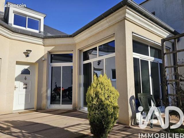 Maison familiale 7 pièces 168 m²