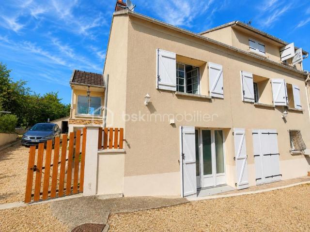 Maison familiale 7 pièces – 170 m² – 5 chambres – terrain de 724 m²
