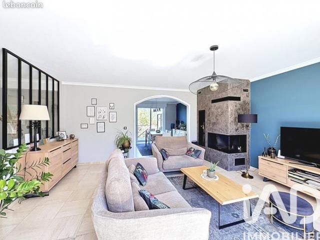 Maison familiale 7 pièces 174 m²