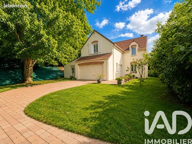 Maison familiale 7 pièces 180 m²