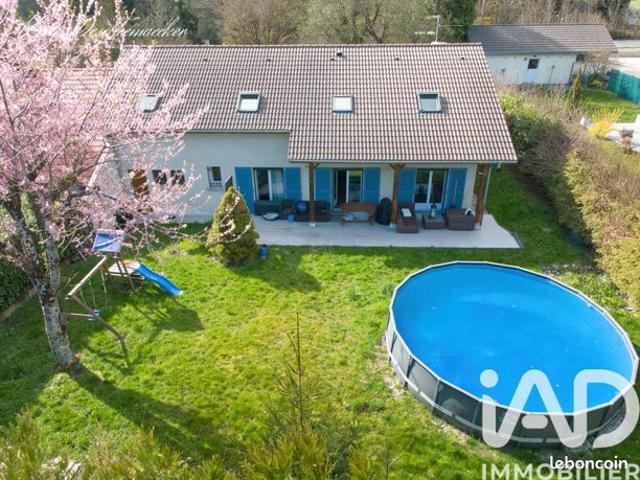 Maison familiale 7 pièces 182 m²