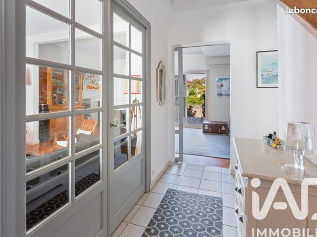 Maison familiale 7 pièces 185 m²