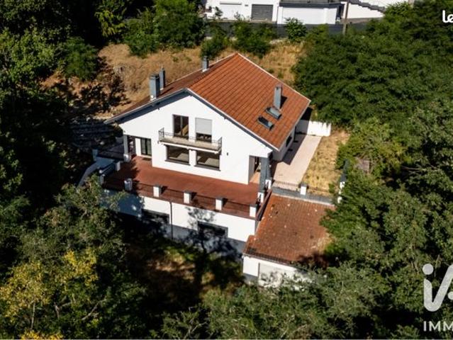 Maison familiale 7 pièces 186 m²