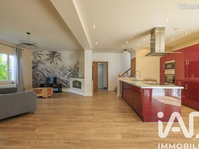 Maison familiale 7 pièces 193 m²